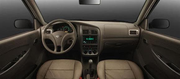 نقد و بررسی فضای داخلی